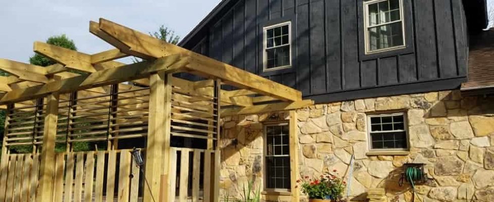 Louvered Pergola with Louver Fences