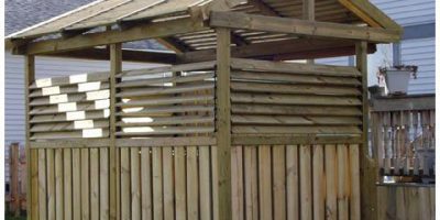 Louvered Privacy Walls with Louvered Roof