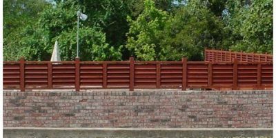 Privacy Retaining Wall with Louvers